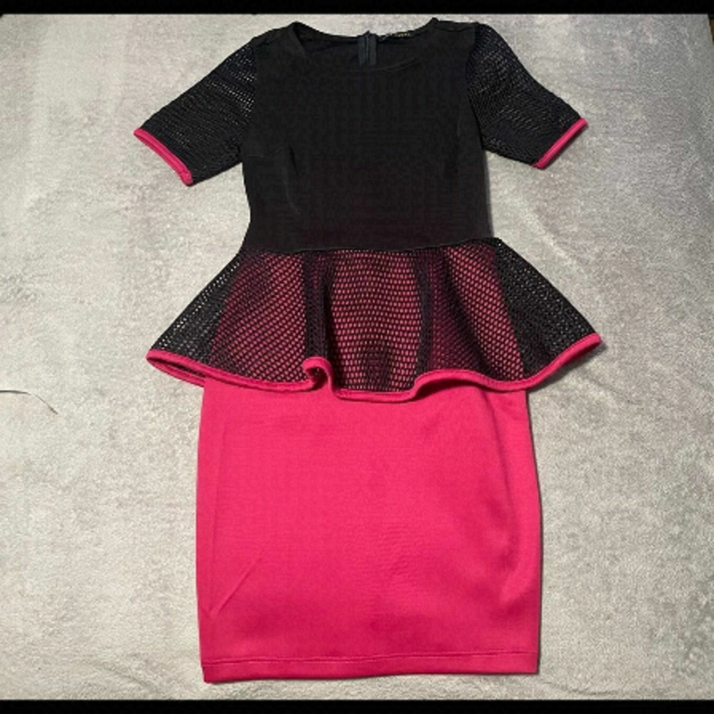 Fx Missony peplum & pencil skirt dress size S. Very stretchy. Very good cond.